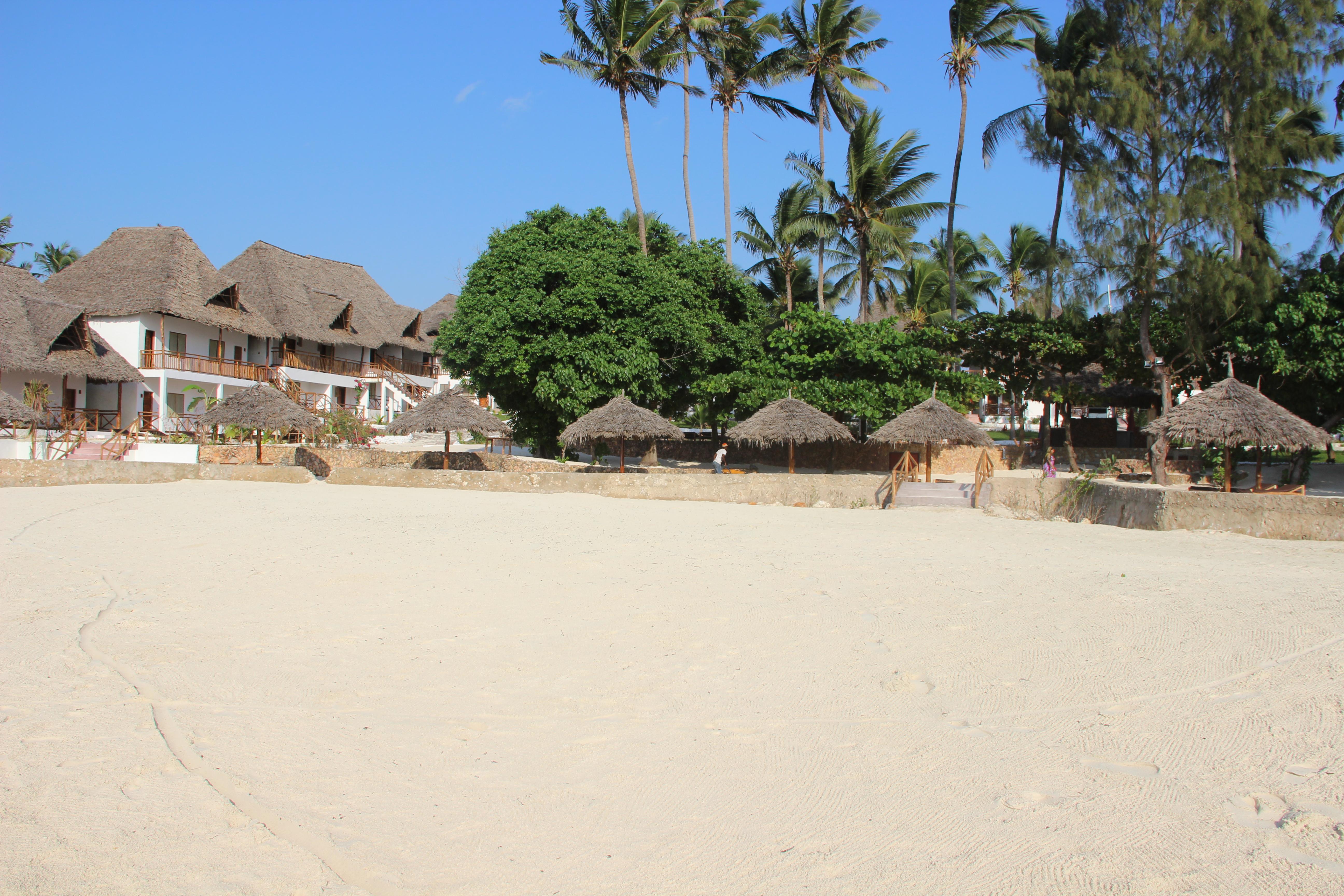 Paradise Beach Resort & Spa Uroa Exterior photo